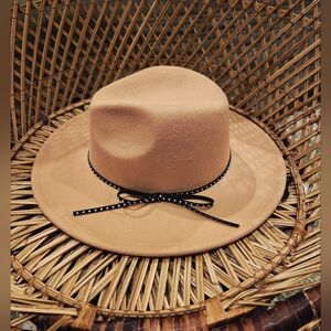 Felt String Bow Fedorah Hat NWOT